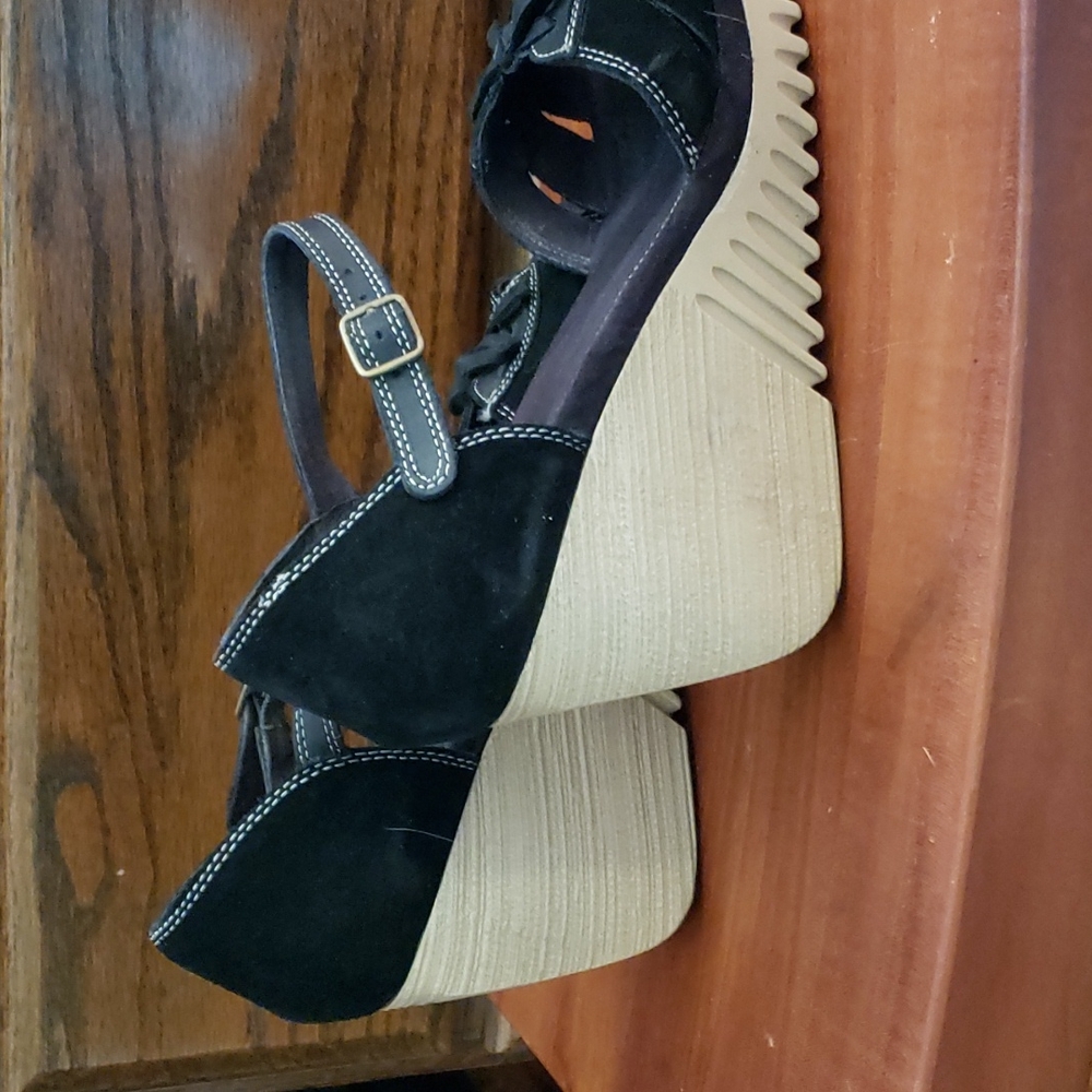 Wedges - Picture 4 of 8